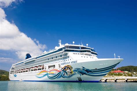 Cruise deals for Alaska, Hawaii, Bahamas, Europe, or Caribbean Cruises. Weekend getaways and great cruise specials. Enjoy Freestyle cruising with Norwegian Cruise Line. 